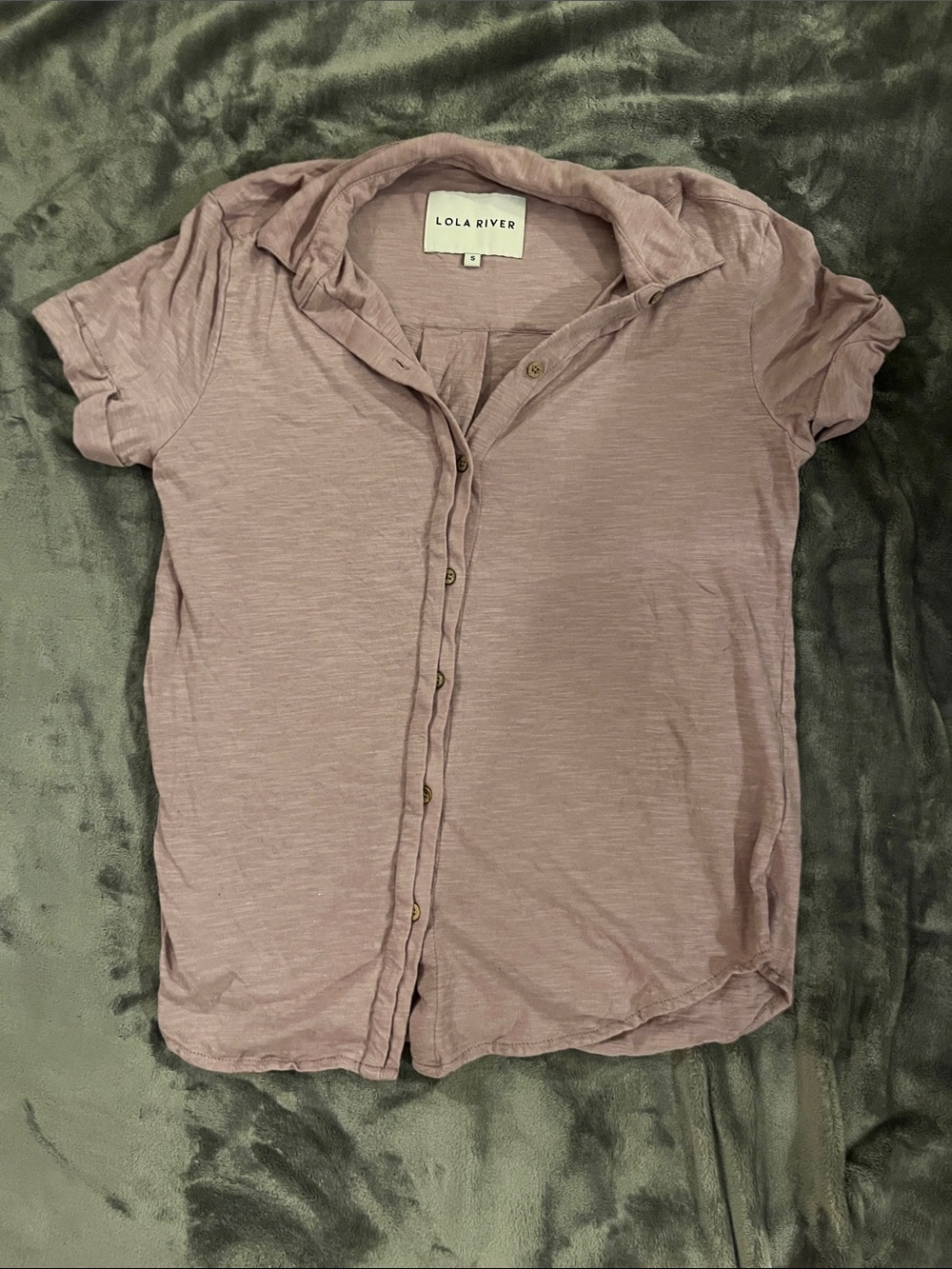 Lola River Women's Mauve Button-Down Short Sleeve Shirt